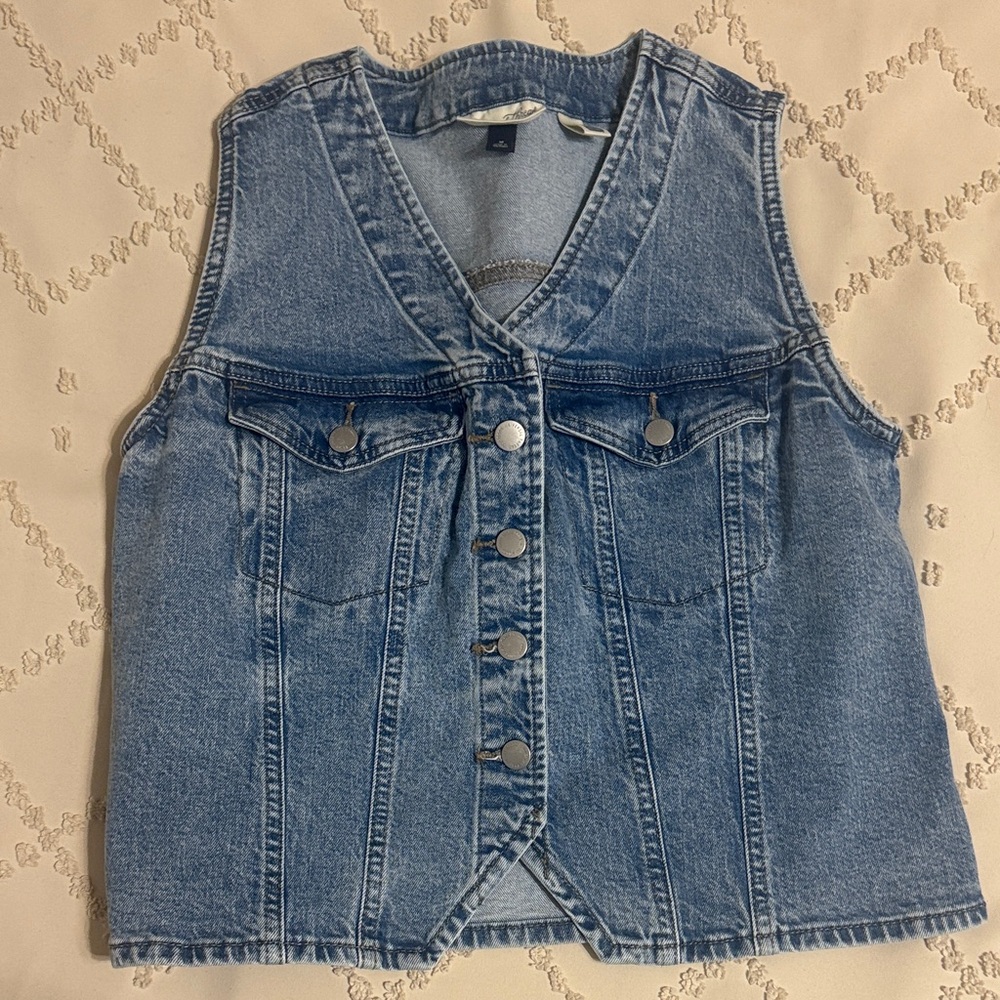Universal Thread Light Blue Denim Vest